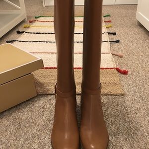 Brand new MK boots. Great style!